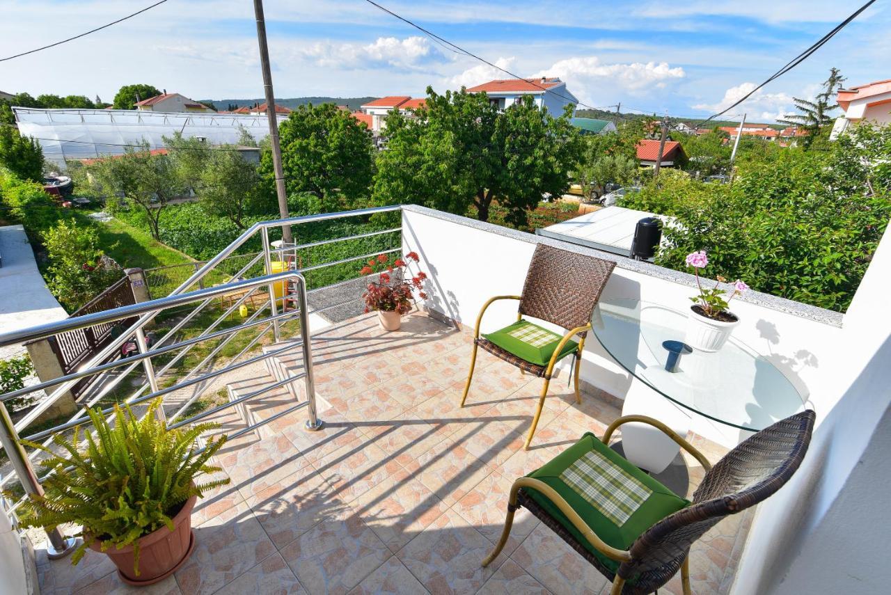 Apartament Nena Sukošan Zewnętrze zdjęcie