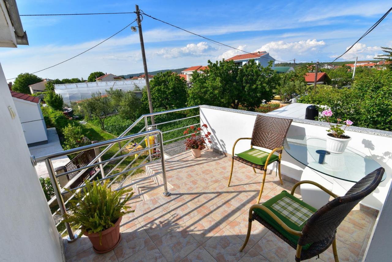Apartament Nena Sukošan Zewnętrze zdjęcie