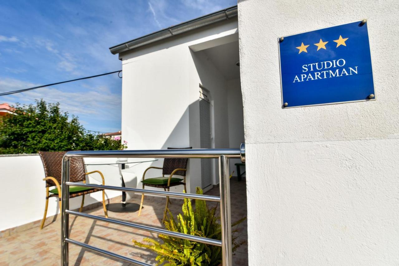 Apartament Nena Sukošan Zewnętrze zdjęcie
