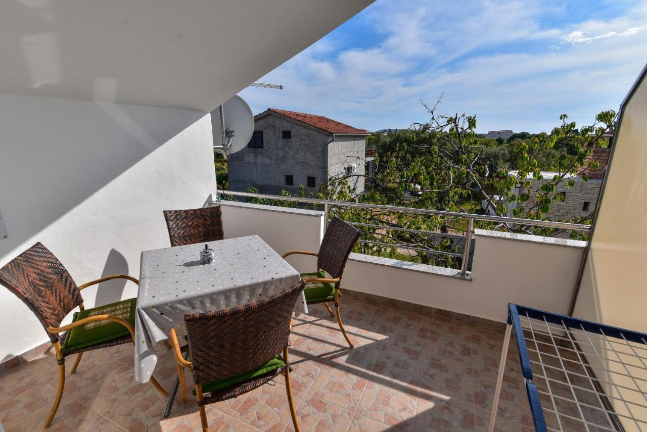 Apartament Nena Sukošan Zewnętrze zdjęcie